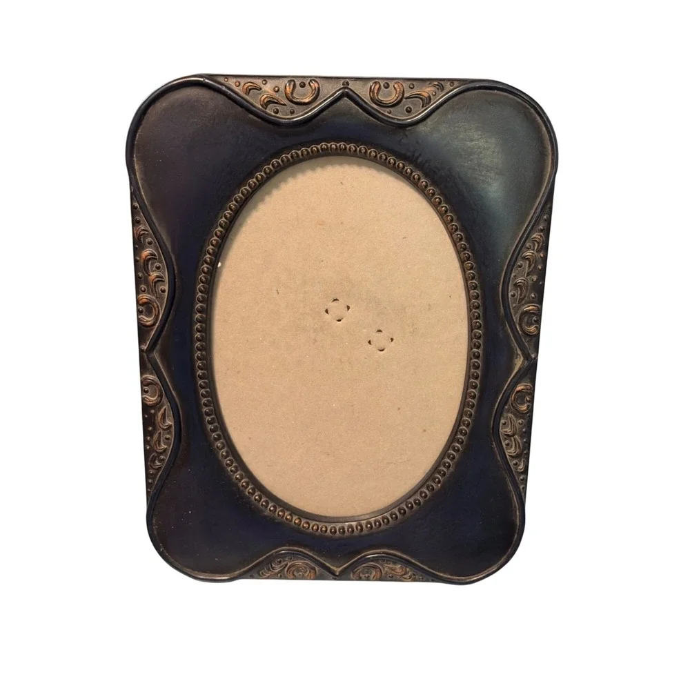Vintage Ornate Victorian Bronze-Tone Photo Frame Oval Opening 7.5